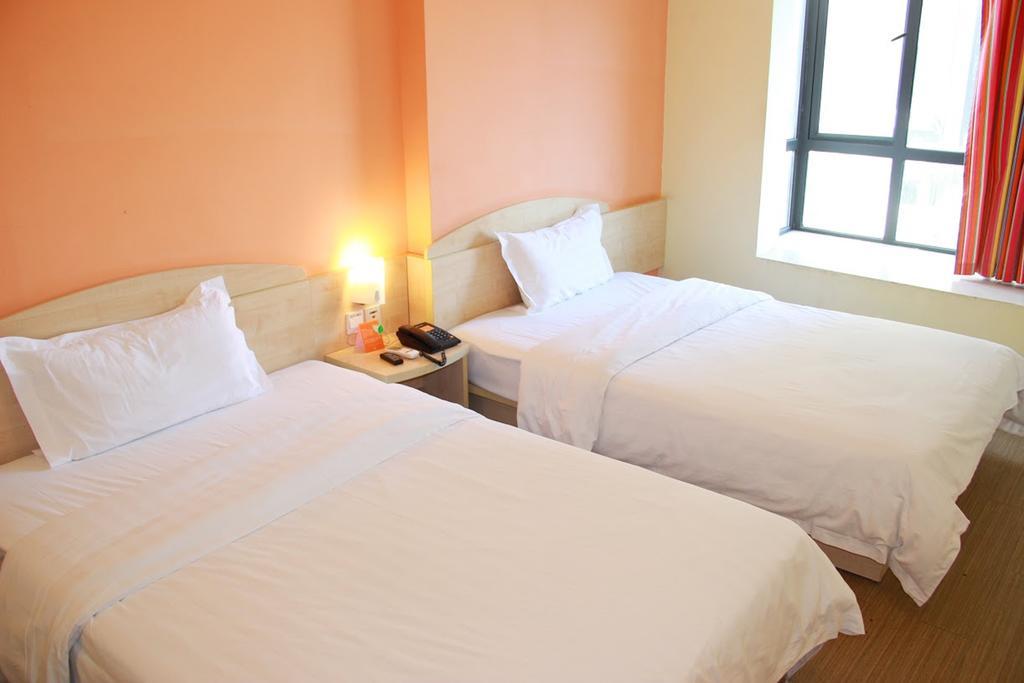 7Days Inn Chongqing Shapingba Pedestrian Street Exterior foto